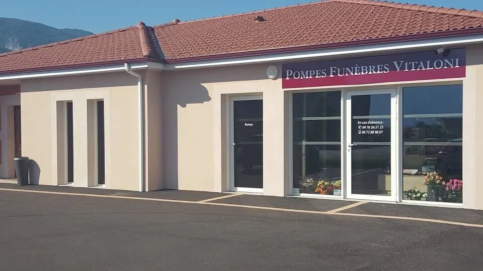 Devanture de l'agence des Pompes Funèbres Vitaloni